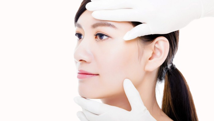 Phẫu thuật thẩm mỹ: không cứ mắt to, mũi cao, cằm V line là đẹp