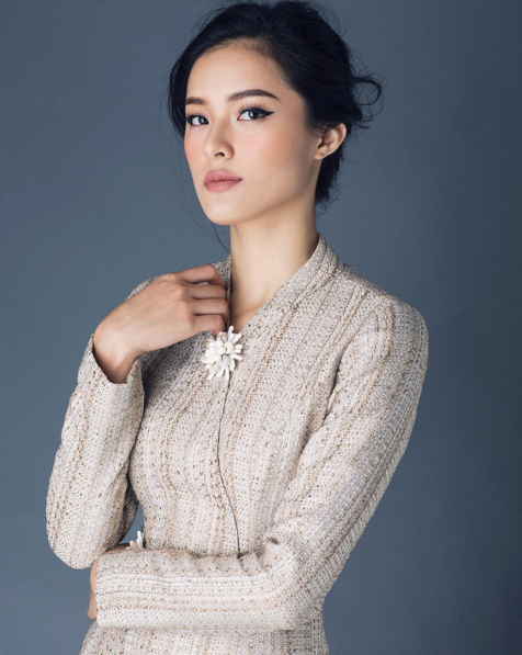chân mày ngài